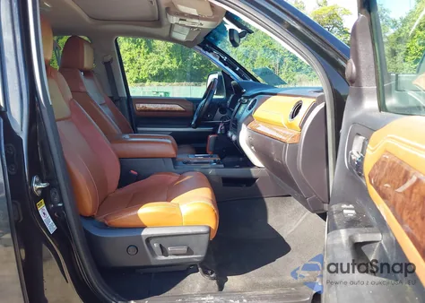 2016 Toyota Tundra 1794 5.7L V8 z USA, uszkodzony, nr VIN 5TFAY5F17GX516044